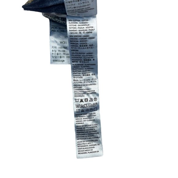 Women's Levis Mid Length Denim Blue Jean Cuffed Shorts 12 W31 - Picture 7 of 9